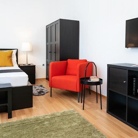 Studio Apartment Financial Park Belgrade Extérieur photo