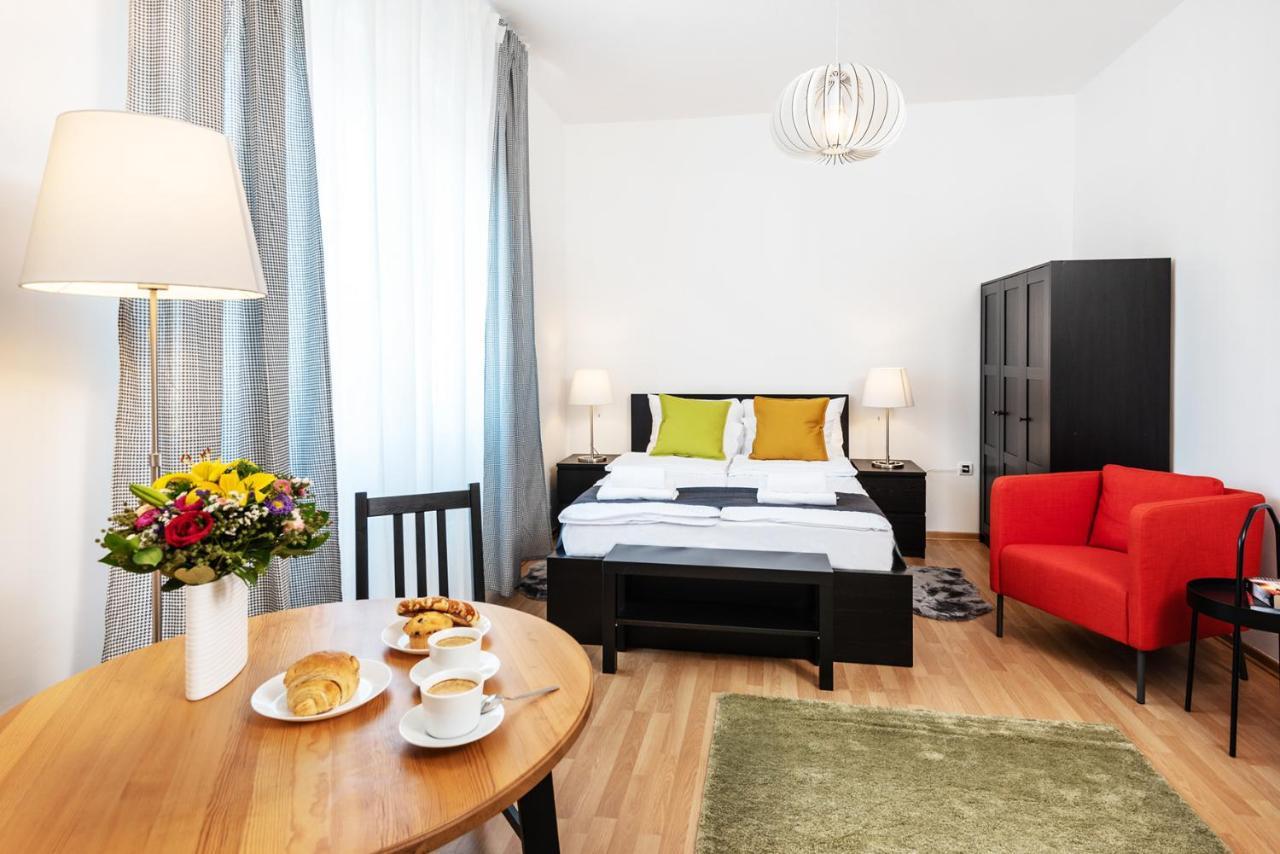 Studio Apartment Financial Park Belgrade Extérieur photo